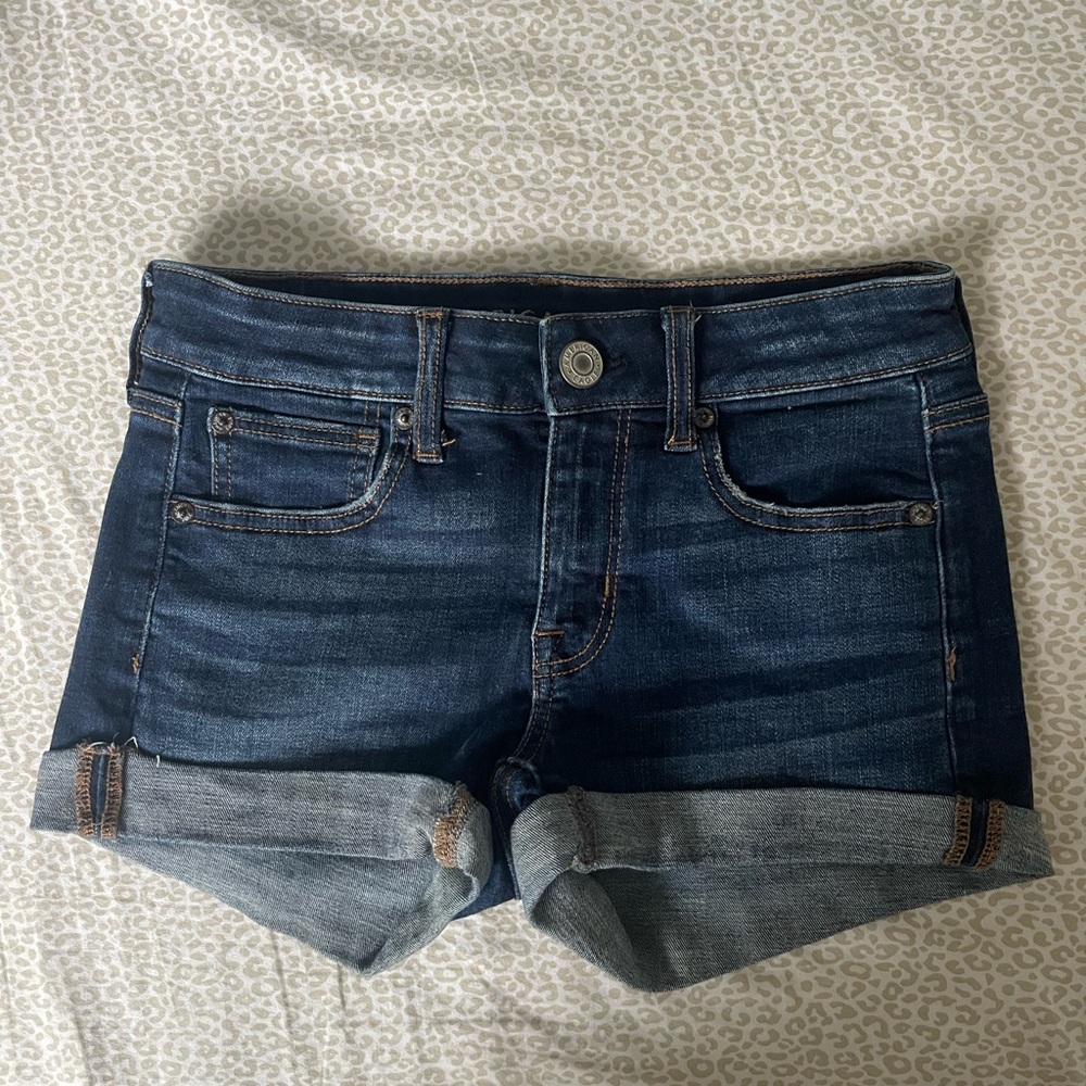 EUC American Eagle Woman's Super Stretch DARK JEANS Denim Shorts Size 2